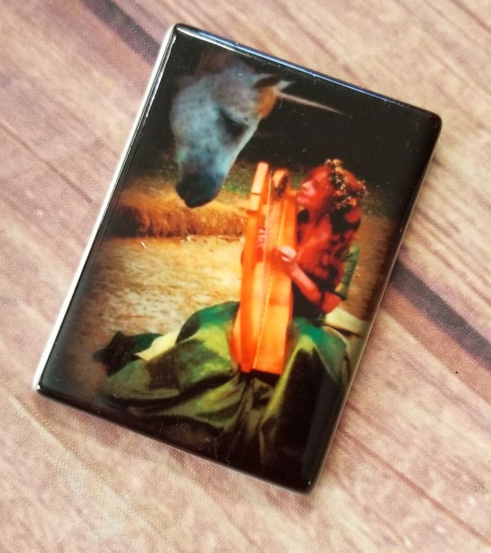 Ceramic Magnet Renanissance Queen