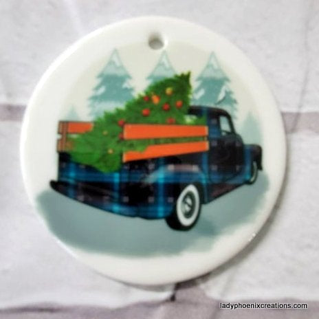 Christmas Ornament - Ceramic circle - Christmas tree pick up truck